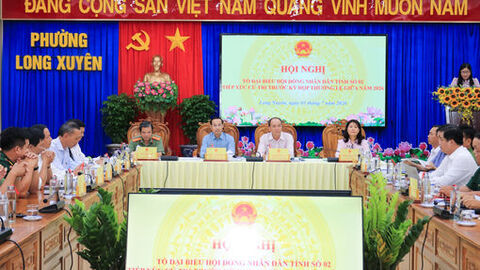 Đại biểu HĐND tỉnh tiếp xúc cử tri hai phường Long Xuyên và Bình Đức 