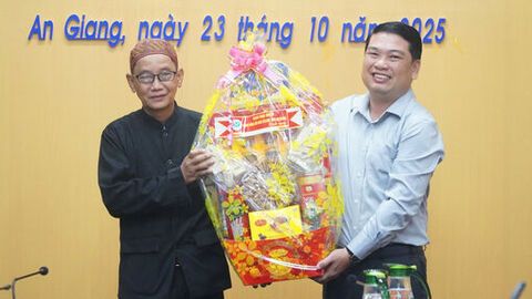 Lãnh đạo tỉnh An Giang tiếp đoàn Ban Thường trực Ban Đại diện Cộng đồng Hồi giáo (Islam) tỉnh An Giang