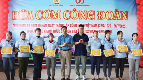 Chăm lo cho con đoàn viên, người lao động