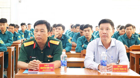 Chợ Mới khai giảng lớp huấn luyện lực lượng dân quân tại chỗ năm 2026
