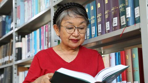 Cuộc sống của bé gái trong bức ảnh được Bác Hồ bế, đặt tên 76 năm trước