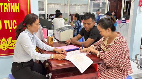 Nét đẹp văn hóa công sở xã Định Hòa