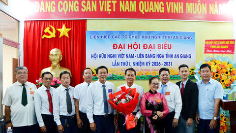 Kết nối để tăng cường hiểu biết với Nhân dân Nga