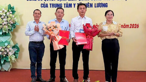 Ông Hàng Thanh Tiến giữ chức vụ Giám đốc Trung tâm Y tế Kiên Lương