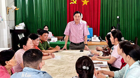 Phường Long Xuyên giải ngân vốn vay cho người chấp hành xong án phạt tù tái hòa nhập cộng đồng