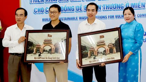 Nước sạch và vệ sinh cho cộng đồng dễ bị tổn thương