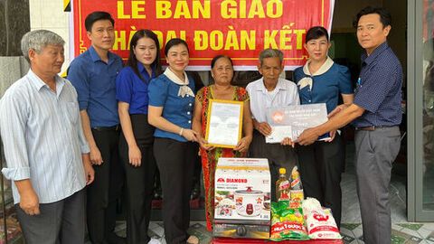 Những ấp không còn hộ nghèo