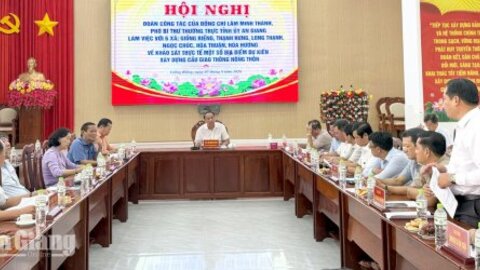 Phó Bí thư Thường trực Tỉnh ủy An Giang yêu cầu bảo đảm chất lượng cầu giao thông nông thôn