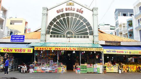 Nâng chất văn minh thương mại đô thị Châu Đốc