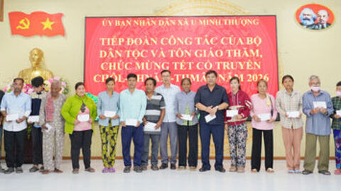 Thứ trưởng Bộ Dân tộc và Tôn giáo thăm, chúc Tết Chôl Chnăm Thmây tại U Minh Thượng