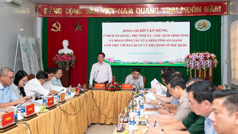 Chủ tịch UBND tỉnh Hồ Văn Mừng chỉ đạo tháo gỡ khó khăn, vướng mắc các dự án tại Khu kinh tế Phú Quốc