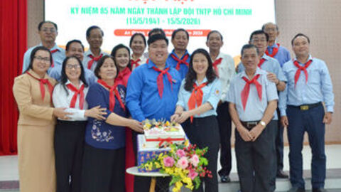 Họp mặt kỷ niệm 85 năm Ngày thành lập Đội Thiếu niên Tiền phong Hồ Chí Minh 