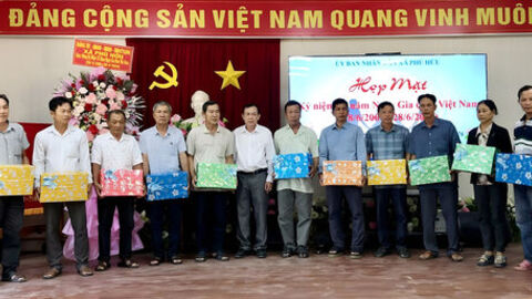 Xã Phú Hữu tuyên dương các gia đình văn hóa tiêu biểu
