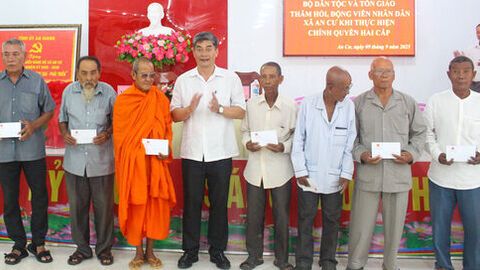 Sức sống từ khối đại đoàn kết dân tộc, tôn giáo - Bài cuối: “Điểm nghẽn” và khai mở