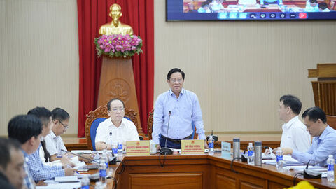 Chủ tịch UBND tỉnh An Giang Hồ Văn Mừng chỉ đạo tháo gỡ khó khăn trong thực hiện các dự án lưới điện