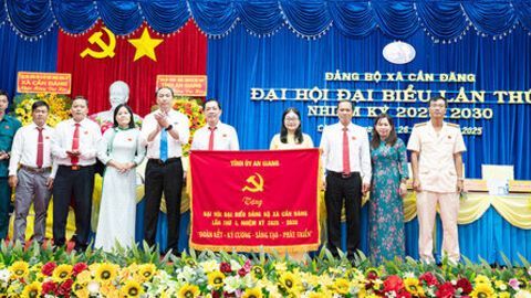 Phó Bí thư Tỉnh ủy An Giang Lâm Minh Thành dự Đại hội đại biểu Đảng bộ xã Cần Đăng
