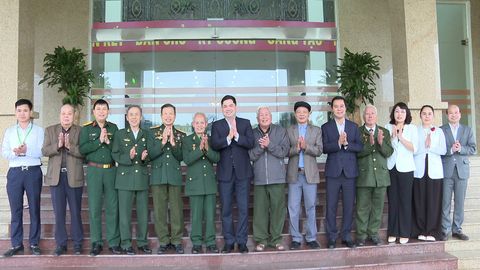 Ưu tiên nâng cao chất lượng cuộc sống người có công, trong đó có các chiến sĩ cách mạng bị địch bắt, tù đày