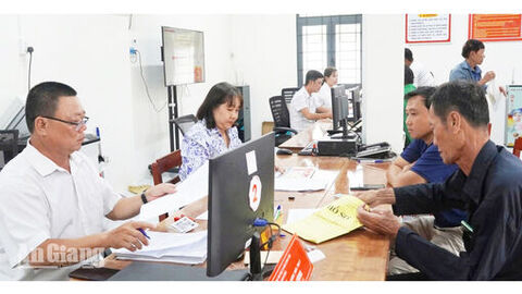 Xã Bình Thạnh Đông nâng cao hiệu quả cải cách hành chính hướng về dân