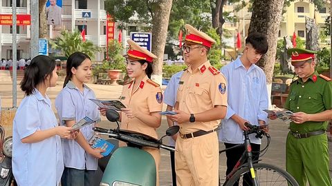 Phòng Cảnh sát giao thông, Công an tỉnh Bắc Ninh: Học và làm theo Bác “tận tụy với dân”