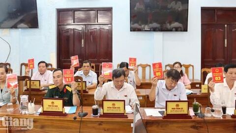 Hơn 98,6% hộ dân thống nhất thành lập phường Chợ Mới