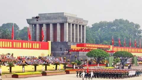 Trọng thể tổ chức Lễ kỷ niệm, diễu binh, diễu hành chào mừng Quốc khánh 2/9