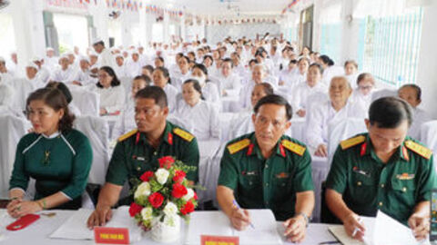 Bồi dưỡng kiến thức quốc phòng và an ninh cho chức sắc, chức việc Hội Thánh Cao Đài Bạch Y 