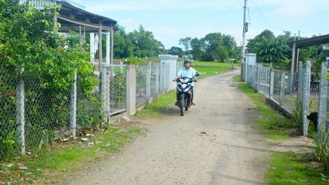 Một chi bộ khóm gần dân