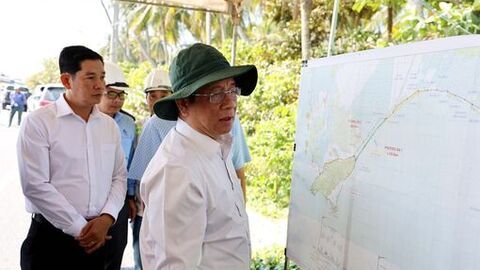 Chủ tịch UBND tỉnh An Giang Hồ Văn Mừng kiểm tra tiến độ Dự án đường ven biển Hòn Đất - Kiên Lương
