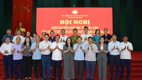 Đoàn Đại biểu Quốc hội tỉnh Bắc Ninh tiếp xúc cử tri xã Sơn Động