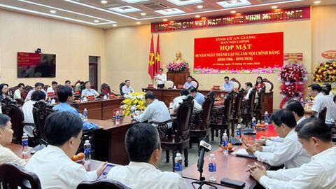 An Giang họp mặt 60 năm ngày truyền thống ngành Nội chính Đảng