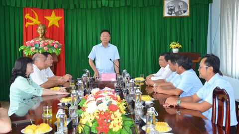 Phó Thủ tướng Chính phủ Lê Thành Long làm việc với đơn vị vận hành Cống Cái Lớn - Cái Bé