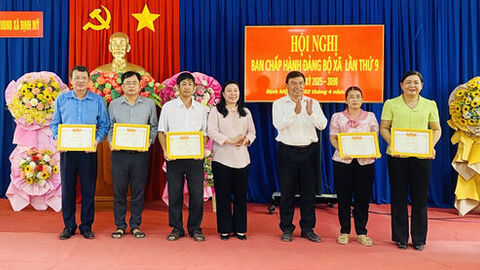 Định Mỹ tăng cường xây dựng Đảng trong sạch, vững mạnh
