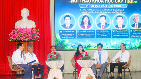 Trường Chính trị Tôn Đức Thắng tổ chức hội thảo khoa học về phát triển kinh tế tư nhân gắn với tăng trưởng xanh