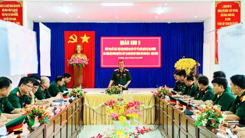 Chính ủy Quân khu 9 Hồ Văn Thái kiểm tra tại An Giang