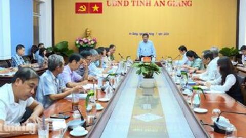 Phó Chủ tịch UBND tỉnh An Giang Ngô Công Thức chỉ đạo đẩy nhanh tiến độ Dự án trên kênh T6, vùng Tứ giác Long Xuyên