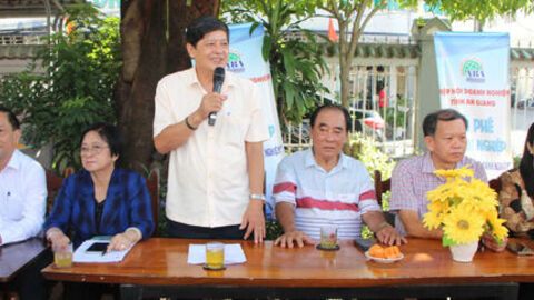 Cầu nối doanh nghiệp với chính quyền