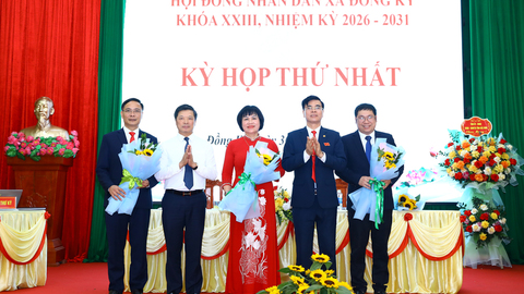 HĐND xã Đồng Kỳ kiện toàn các chức danh chủ chốt HĐND, UBND xã
