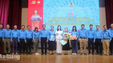 Công đoàn phường Long Xuyên và Công đoàn phường Mỹ Thới quản lý hơn 7.100 đoàn viên