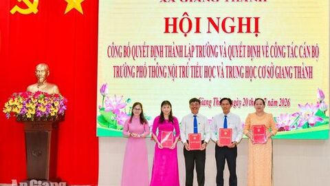 Giang Thành thành lập trường nội trú, tiếp nhận 44 cán bộ, giáo viên 
