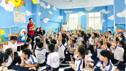 Gieo mầm tình yêu sách