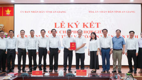 UBND tỉnh và Tòa án nhân dân tỉnh An Giang ký kết quy chế phối hợp 