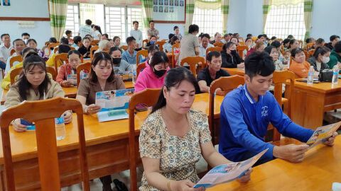 Tư vấn, giới thiệu việc làm cho hơn 100 lao động nông thôn