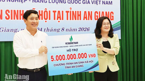 Petrovietnam hỗ trợ An Giang 5 tỷ đồng chăm lo an sinh xã hội