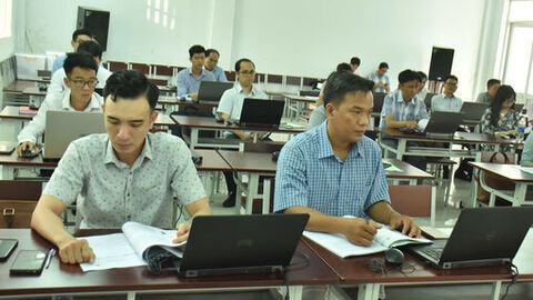 Đầu tư nguồn lực cho phát triển khoa học, công nghệ, chuyển đổi số
