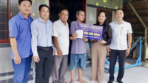 Để người có công đón Tết đầm ấm