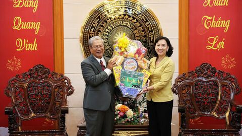 Ban Đại diện Tin Lành An Giang chúc tết UBND tỉnh