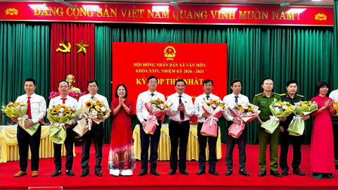 HĐND xã Văn Môn kiện toàn các chức danh chủ chốt HĐND, UBND xã