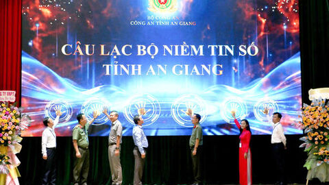 Công an tỉnh An Giang kết nối giới KOL và ra mắt Câu lạc bộ “Niềm tin số tỉnh An Giang" 