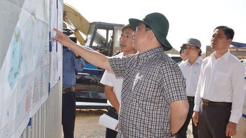 Chủ tịch UBND tỉnh An Giang kiểm tra tiến độ thi công các công trình, dự án trên địa bàn phường Hà Tiên 