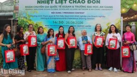 Chuyên gia quốc tế tìm hiểu mô hình phụ nữ khởi nghiệp ở An Giang